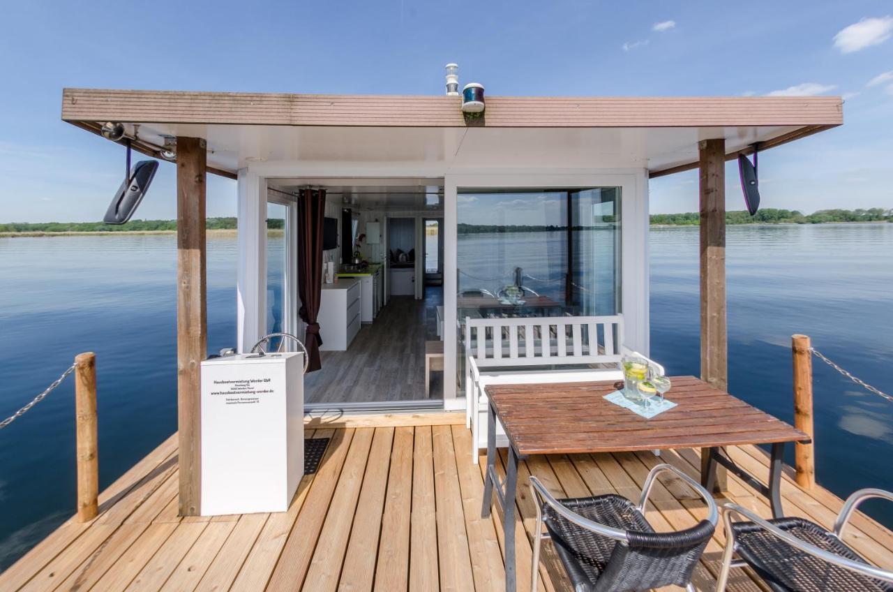 فندق Feststehendes Hausboot Kolonie Zern المظهر الخارجي الصورة